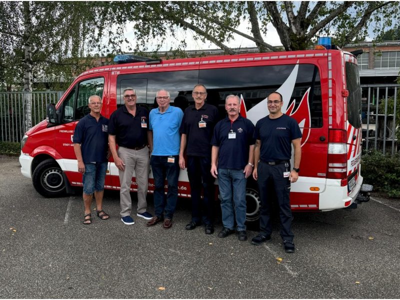 Gernsbacher Feuerwehrsenioren besichtigen Werkfeuerwehr Daimler Truck AG Gernsbacher Feuerwehrsenioren besichtigen Werkfeuerwehr Daimler Truck AG