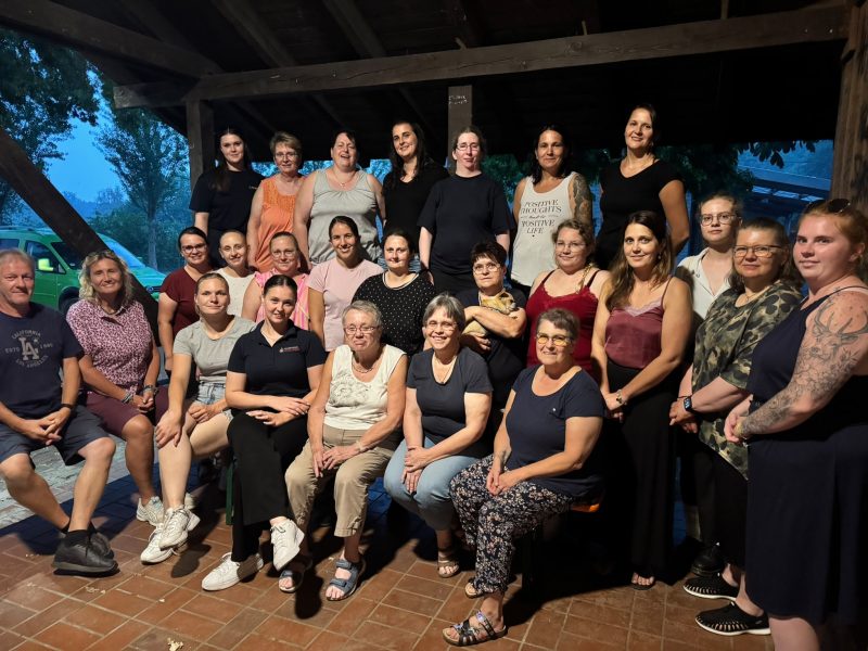 Grillabend der Feuerwehrfrauen des Landkreises Rastatt und dem Stadtkreis Baden-Baden an der Grillhütte in Hügelsheim